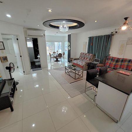 Lucky Suite Kandi 2 Bedrooms อังเฮเลส ภายนอก รูปภาพ