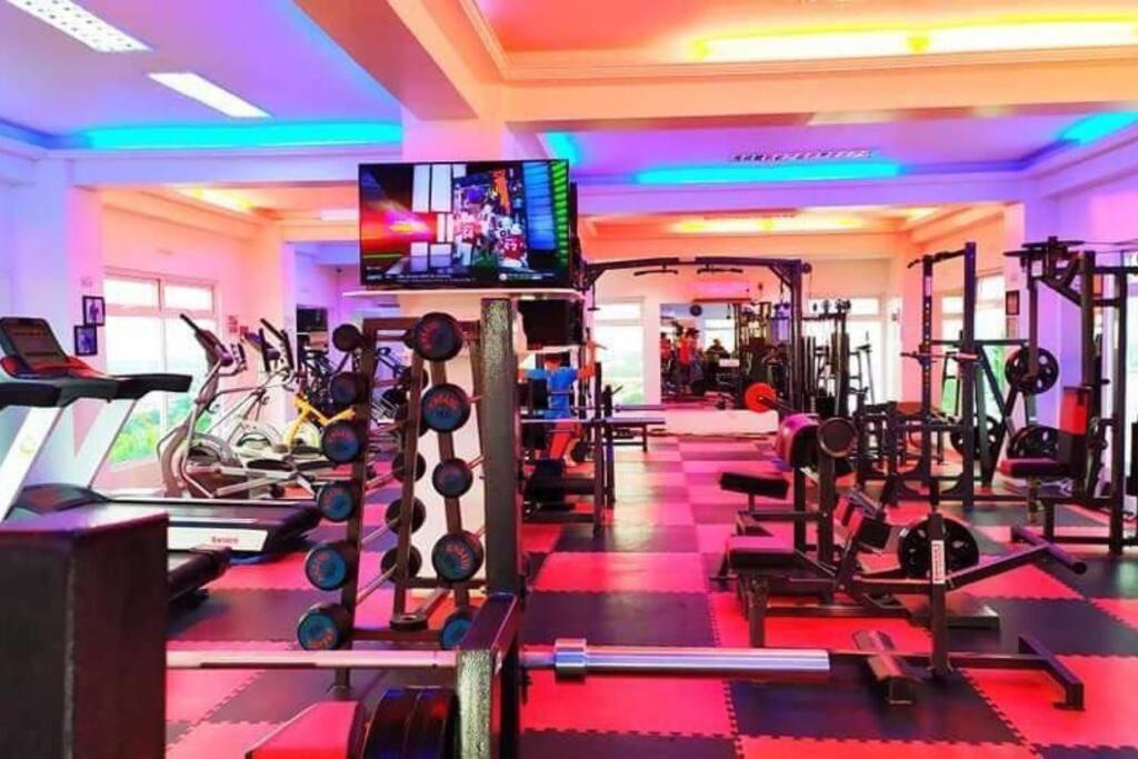 Lucky Suite Kandi 2 Bedrooms อังเฮเลส ภายนอก รูปภาพ
